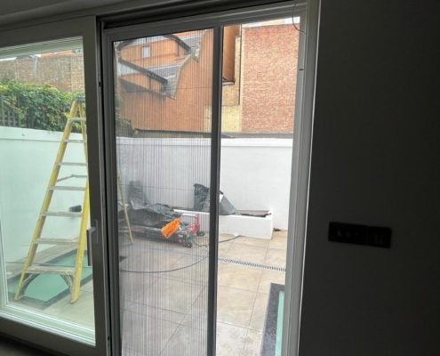 fly screen door existing